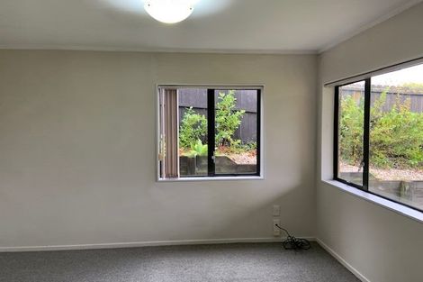 Photo of property in 26 Blueridge Close, Sunnyvale, Auckland, 0612
