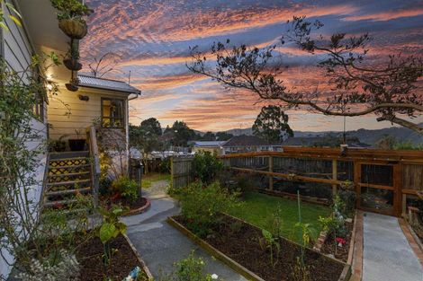 Photo of property in 27 Fenchurch Grove, Stokes Valley, Lower Hutt, 5019