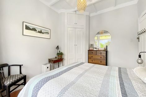 Photo of property in 43 Rawhiti Road, One Tree Hill, Auckland, 1061