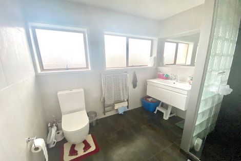 Photo of property in 2/49 Overton Road, Papatoetoe, Auckland, 2025