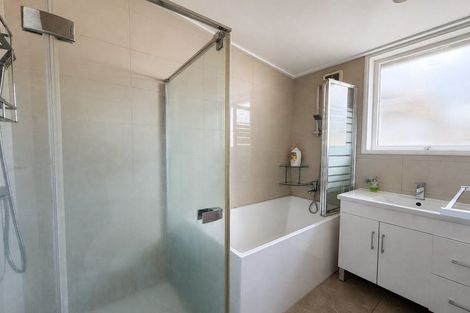 Photo of property in 80 Tiraumea Drive, Pakuranga, Auckland, 2010