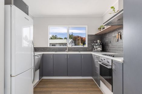 Photo of property in 11 Michael Road, Paraparaumu Beach, Paraparaumu, 5032