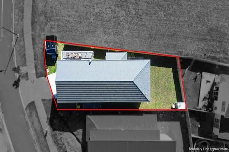 Photo of property in 9 Whata Street, Clarks Beach, 2122