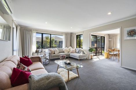 Photo of property in 16 Chestnut Close, Kelvin Grove, Palmerston North, 4414