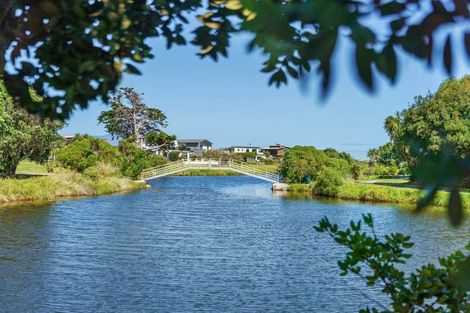 Photo of property in 7 Marewa Place, Waikanae Beach, Waikanae, 5036