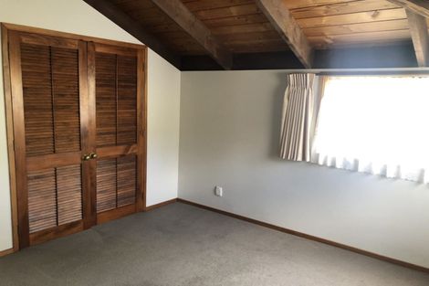 Photo of property in 2/69 Saddleback Rise, Murrays Bay, Auckland, 0630