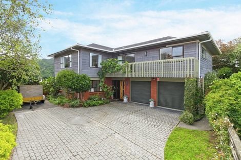 Photo of property in 33 Trelissick Crescent, Ngaio, Wellington, 6035