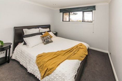 Photo of property in 5a Goddard Lane, Havelock North, 4130