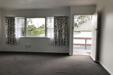 Photo of property in 21a View Road, Henderson, Auckland, 0612