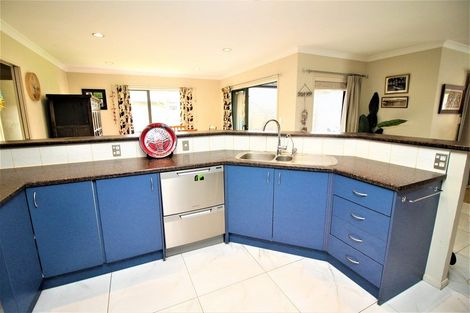 Photo of property in 6 Valleyside Way, Pukekohe, 2120