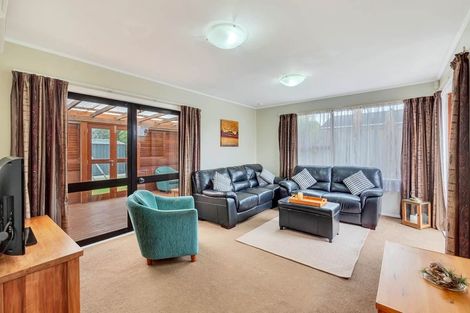 Photo of property in 9 Urlich Drive, Ranui, Auckland, 0612