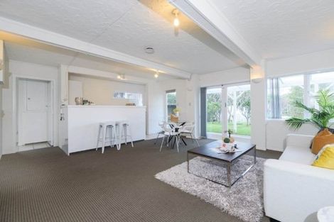Photo of property in 123 Exmouth Road, Northcote, Auckland, 0627