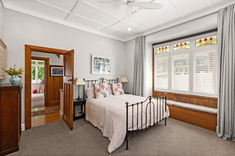 Photo of property in 21 Cameron Road, Bluff Hill, Napier, 4110