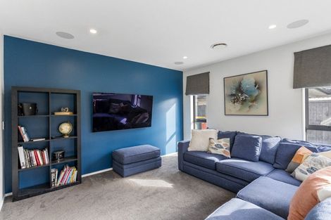 Photo of property in 19 Kahika Grove, Huapai, Kumeu, 0810