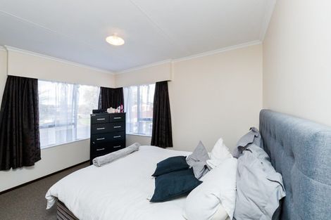 Photo of property in 9 Lyndale Place, Kelvin Grove, Palmerston North, 4414