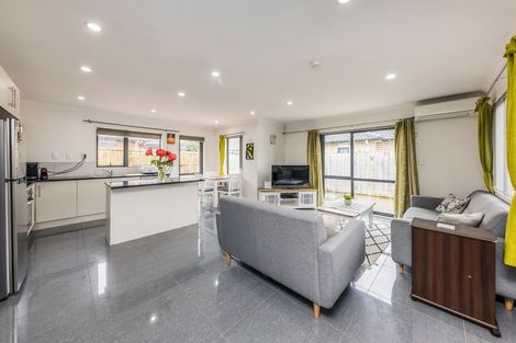 Photo of property in 41d Kelvin Road, Papakura, 2110