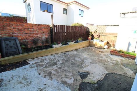 Photo of property in 28 Lees Street, Dunedin Central, Dunedin, 9016