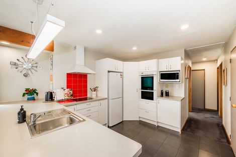 Photo of property in 28 Matenga Street, Waikanae, 5036