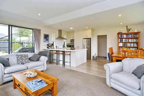 Photo of property in 16 Chestnut Place, Rangiora, 7400