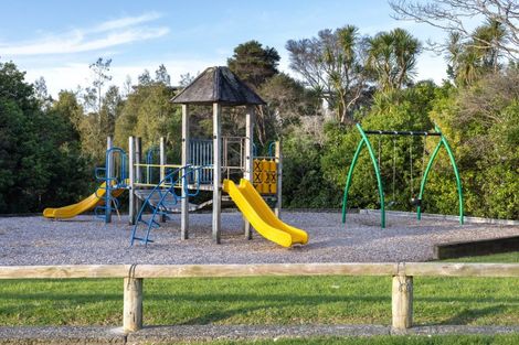 Photo of property in 72 Blue Heron Rise, Stanmore Bay, Whangaparaoa, 0932