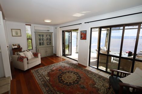 Photo of property in 988 Papamoa Beach Road, Papamoa Beach, Papamoa, 3118