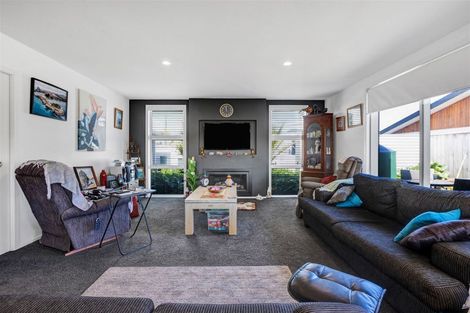 Photo of property in 22 Wills Road, Bell Block, New Plymouth, 4312