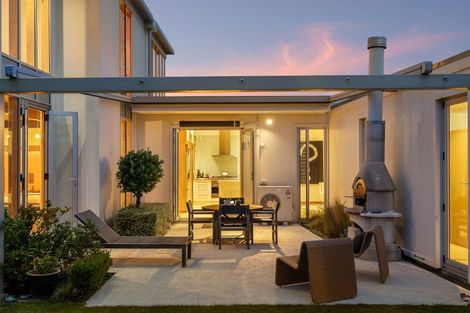 Photo of property in 6 Stormanstown Way, Seatoun, Wellington, 6022