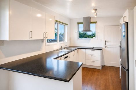 Photo of property in 302 Lincoln Road, Henderson, Auckland, 0610
