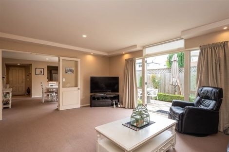 Photo of property in 43 Carlton Mill Road, Merivale, Christchurch, 8014