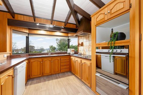 Photo of property in 65 Rhinevale Close, Henderson, Auckland, 0612
