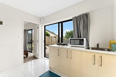 Photo of property in 7 Clarion Place, Glendene, Auckland, 0602