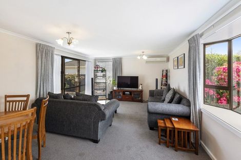 Photo of property in 14 Fatima Street, Redwood, Christchurch, 8051