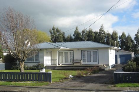 Photo of property in 79 Victoria Street, Carterton, 5713