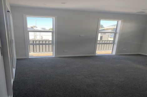 Photo of property in 35 Karearea Avenue, Kenepuru, Porirua, 5022