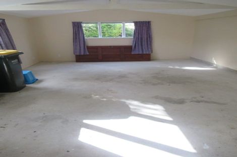 Photo of property in 27 Hall Crescent, Epuni, Lower Hutt, 5011