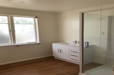 Photo of property in 5 Carrington Avenue, Hillcrest, Hamilton, 3216