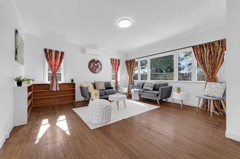 Photo of property in 92 Mangere Road, Otahuhu, Auckland, 1062
