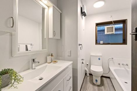 Photo of property in 16 Ketton Place, St Albans, Christchurch, 8052