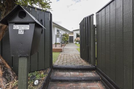 Photo of property in 17 Cargill Grove, Kelvin Grove, Palmerston North, 4414