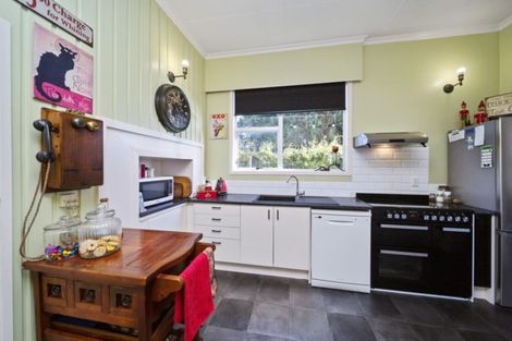 Photo of property in 17 Grey Street, Hawera, 4610