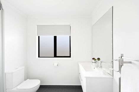 Photo of property in 2/10 Bostonkip Crescent, Fitzroy, Hamilton, 3282