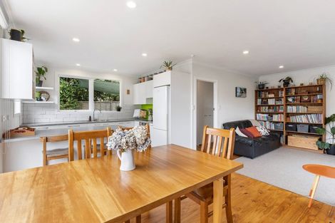 Photo of property in 32 Beswick Place, Birkdale, Auckland, 0626