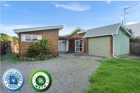 Photo of property in 20 Simcox Street, Otaki Beach, Otaki, 5512