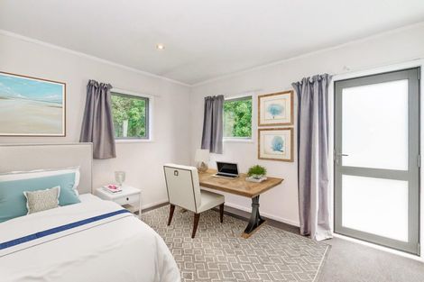 Photo of property in 11 Hicks Crescent, Waikanae Beach, Waikanae, 5036