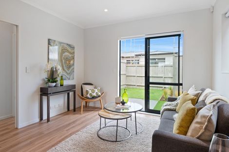 Photo of property in 54 Pepene Avenue, Takanini, 2112