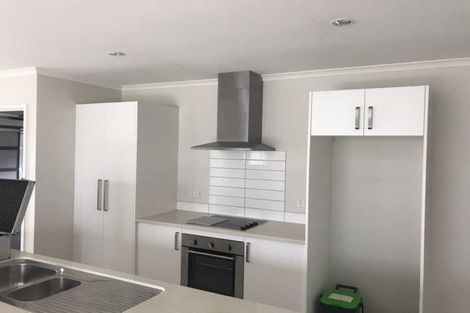 Photo of property in 17 Lamborn Drive, Papakura, 2110