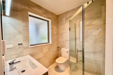 Photo of property in 42 Cresta Avenue, Beach Haven, Auckland, 0626