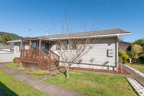 Photo of property in 17 Streamdale Place, Ngongotaha, Rotorua, 3010