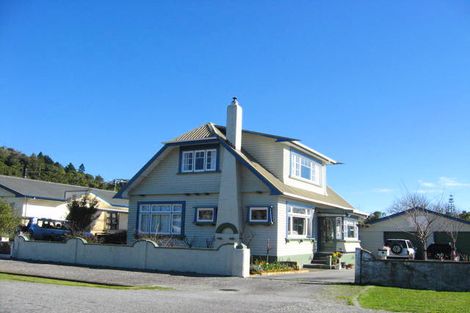 Photo of property in 2 Elizabeth Street, Greymouth, 7805