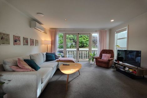 Photo of property in 12c Glenmore Street, Thorndon, Wellington, 6011